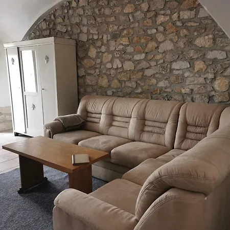 Ferienhaus Dum Na Hradbach